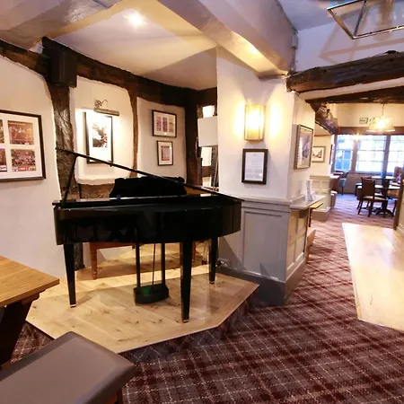 Crown Hotel-2