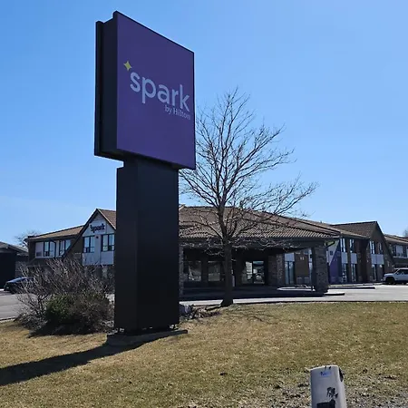 Spark By Hilton Oshawa-3