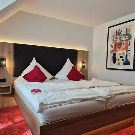 Hotel St. Georg Garni-3