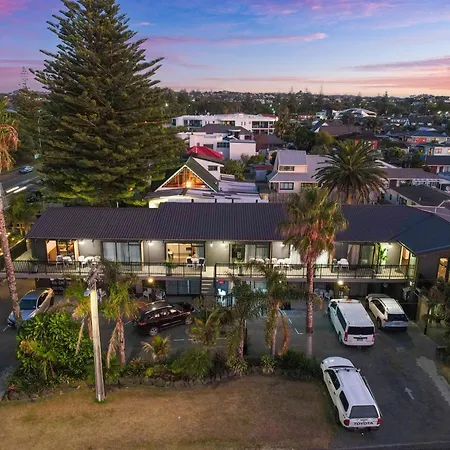 Orewa Beachcomber-3