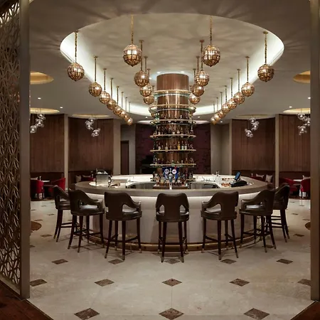 Sheraton Grand Danang Beach Resort & Spa-2