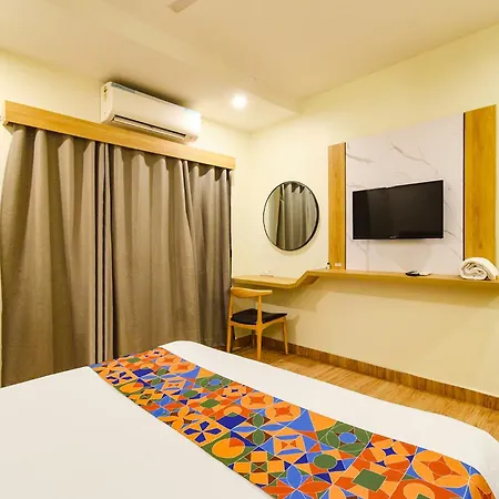 Fabhotel White Ridge-Sia Life Hospital, Kondapur-3