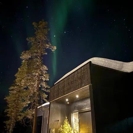 Aurora Queen Resort Igloos-3