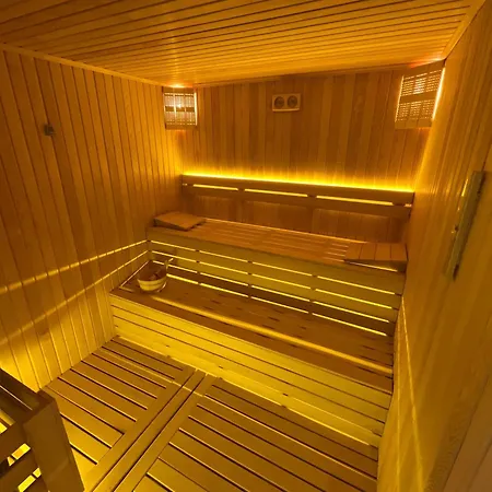 Lures Hotel-2