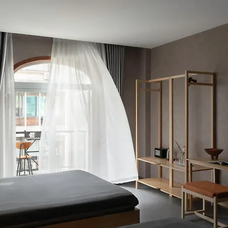Zeus Living - City Central-3