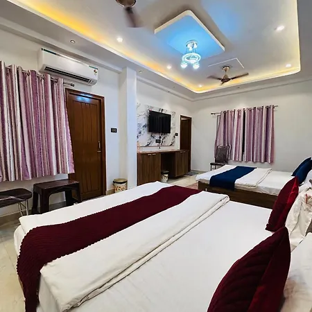 Mm Grand, 1 Km To Kashi Vishwanath Temple And Main Ghat-3