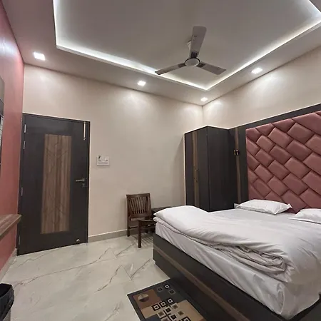 Dm Paying Guest House-2