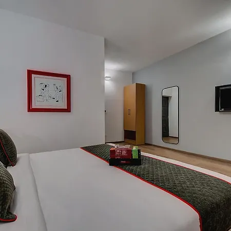 Super Townhouse T Nagar Chennai-3