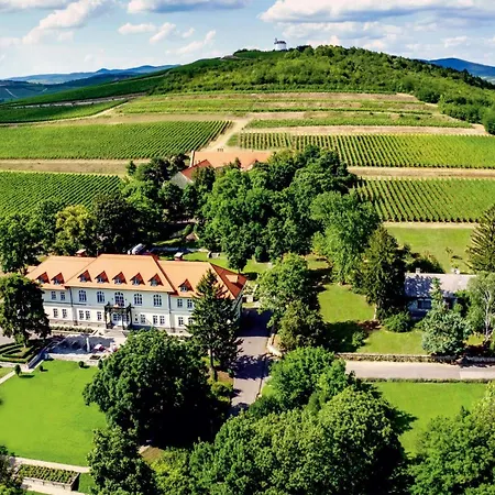 Castle Hotel Grof Degenfeld-3