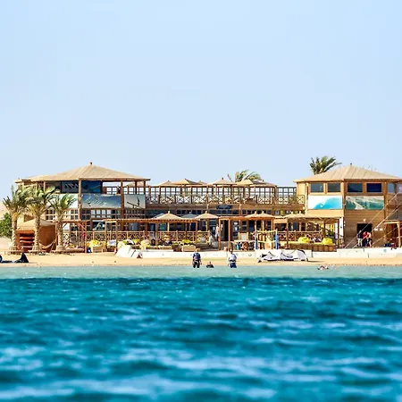 The Breakers Diving And Surfing Lodge Soma Bay-3