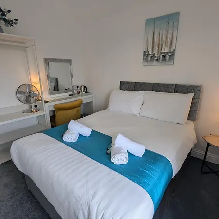 Acqua Beach Weymouth-2