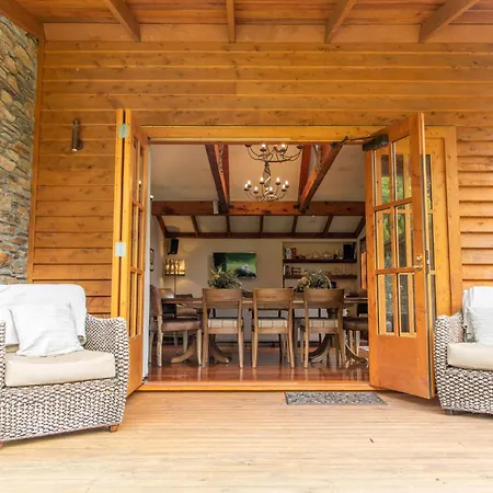 Wanaka Homestead Lodge & Cottages-3