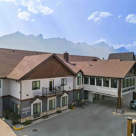 Basecamp Lodge Canmore-3