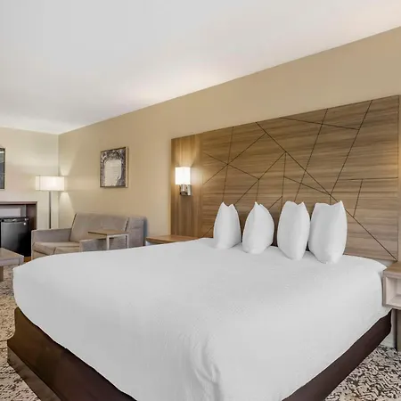 Best Western Plus Grand Manor Inn-2