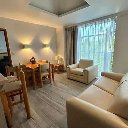 Suites Arquimedes 33-3