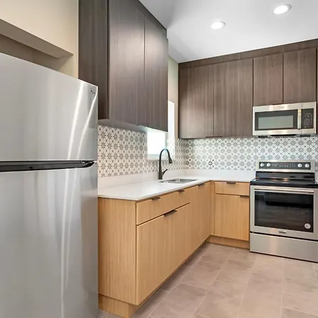Clarion Pointe Spring - Houston North-3