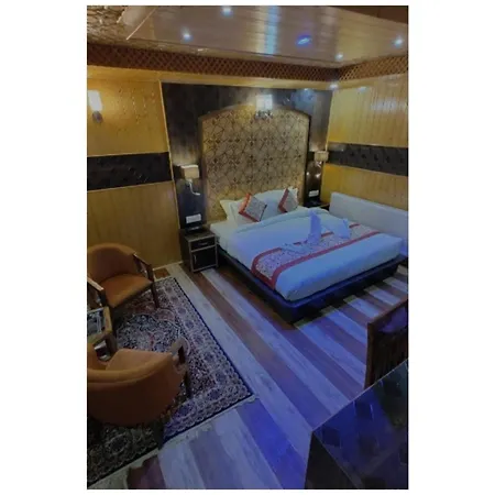 Hotel Shanu Premium-2