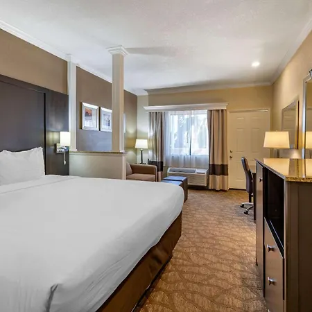 Comfort Inn & Suites Huntington Beach-2