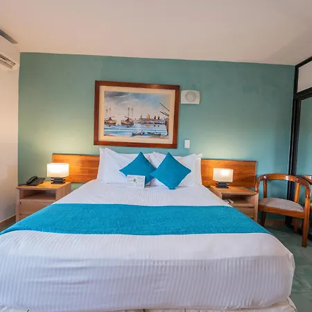 Hotel 3 Banderas-3