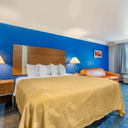 Quality Inn & Suites Vacaville-3