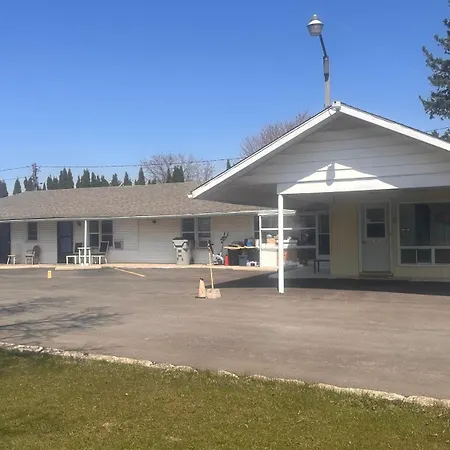 Colonial Motel-3