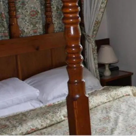 Oyo Rose & Crown Hotel-2