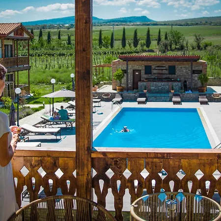 Chateau Mosmieri Hotel & Winery-3