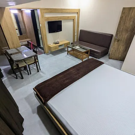 Hotel Shivneri-3