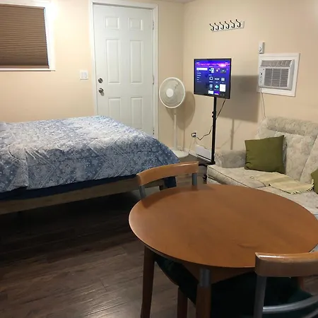 Shady Willow Guest House - Small Private Units For Tourists & Travellers-3