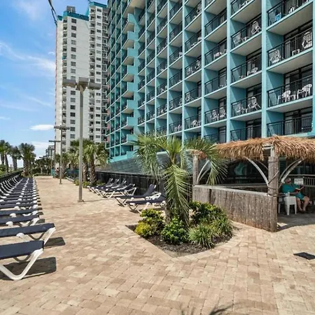 Landmark Resort Courtyard Balcony-2