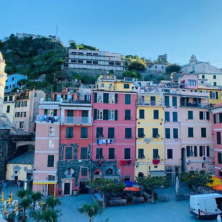 La Marina Vernazza Appartamento Piazza Marconi-3