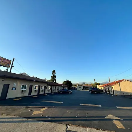 Super Inn Motel By Downtown Pomona-2