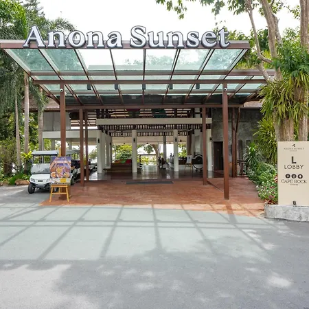 Anona Sunset Boutique-3
