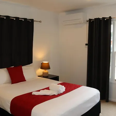 Nova Motel-2