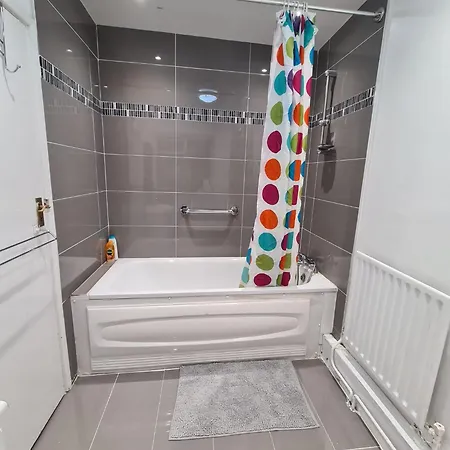 Close To Brunel University West Drayton Heathrow Airport Stockley Park - Ub7-3