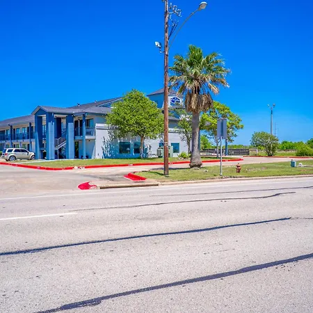 Executive Inn Port Lavaca By Oyo-2