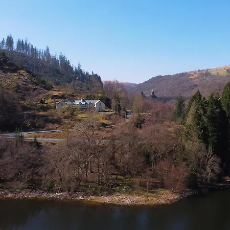 Ty Penbont House-3