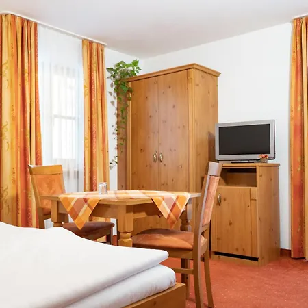 Gäste- und Apartmenthaus Wiesholler-3