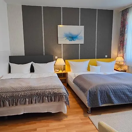 Hotel Happy-3