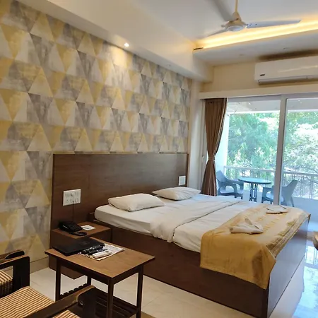 Hotel Shreyas-3