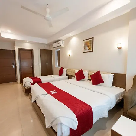 Regalia Inn &Suites-3