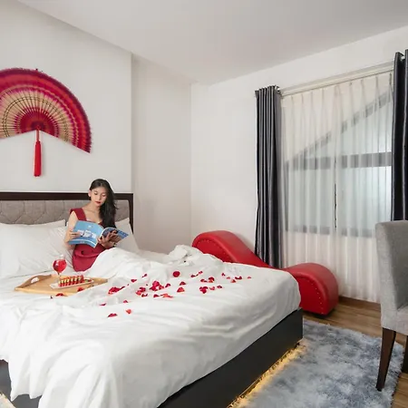 Flower Hotel-3