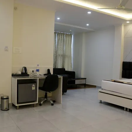 Hotel Mandi Heights - Bar, Fine Dining & Banquet Hall-2