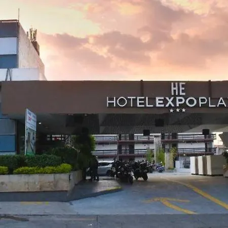 Hotel Portonovo Plaza Expo-2