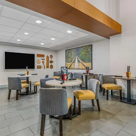 Embassy Suites By Hilton Detroit Metro Airport-3