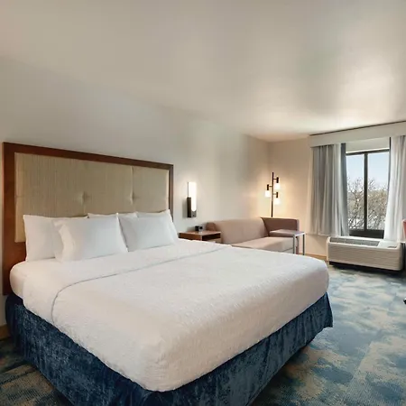 Hampton Inn & Suites San Marcos-3