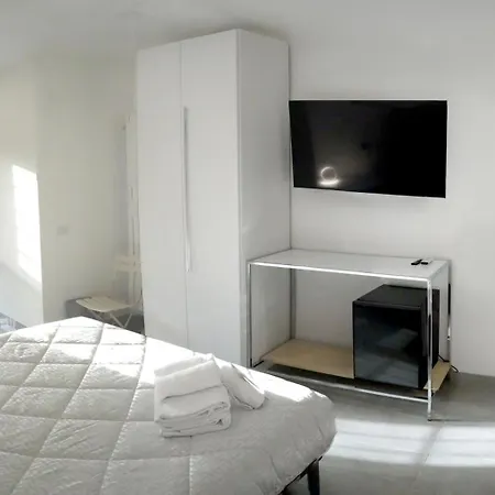 La Fiera Guesthouse-2