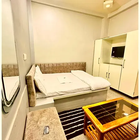 Hotel Prakash Guest House ! Varanasi ! Fully-Air-Conditioned Hotel At Prime Location With Off Site Parking Availability, Near Kashi Vishwanath Temple, And Ganga Ghat-2