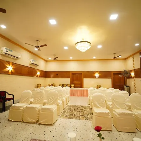Hotel Ananta Sayana-2