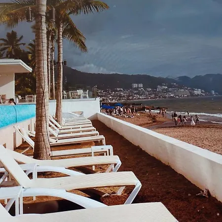Beachfront Harbor 171 Condo Ocean View Pool, Gym WiFi-3